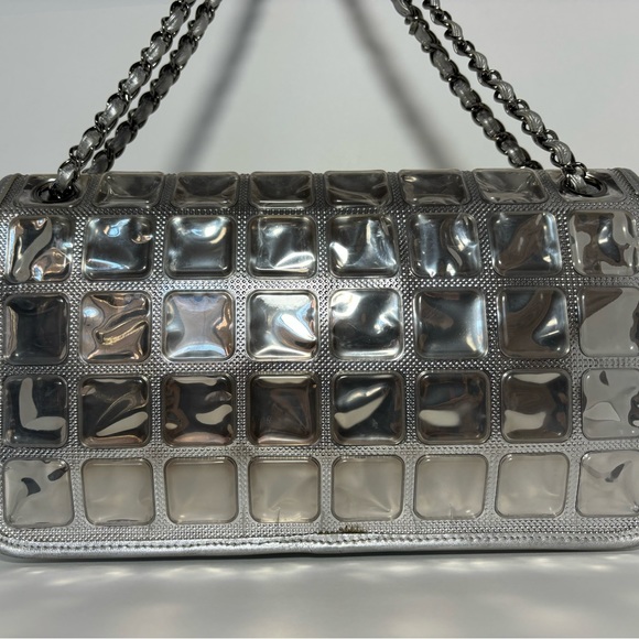CHANEL Rare & Iconic ICE CUBE Metallic Logo Flap shoulder bag - Picture 5 of 14
